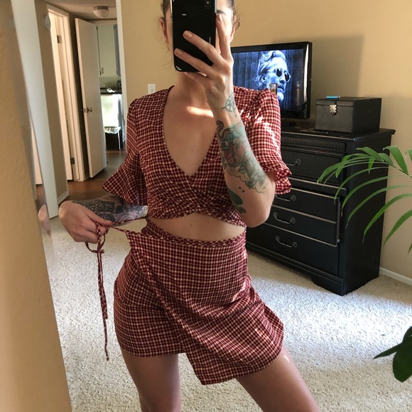 ACCEPTING ALL OFFERS ❤️ - Picture 2 of 6